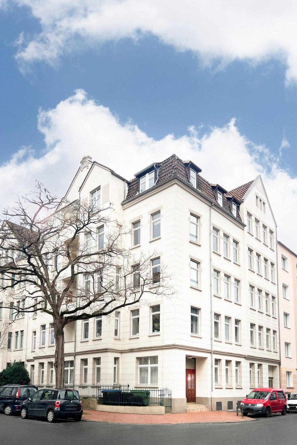 Charlottenstraße_Front-min